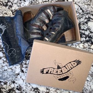 FREEBIRD Sandals by Steven! Amazing Quinn style!